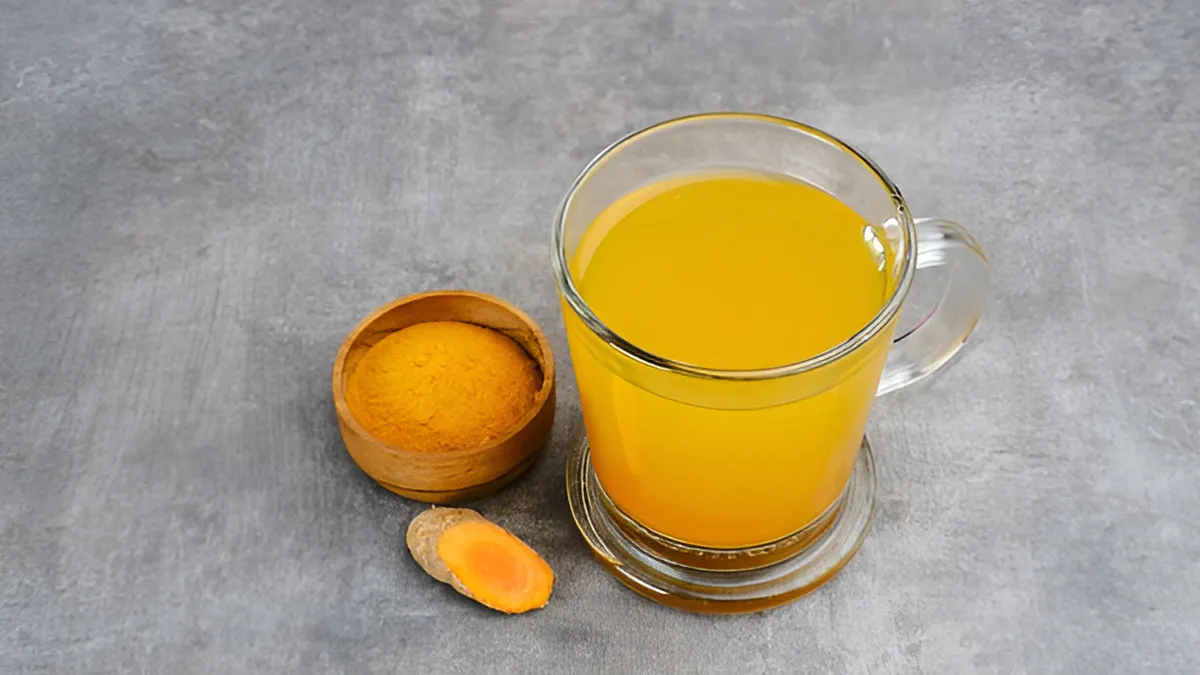 turmeric-black-pepper–lemon-water-Inside